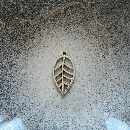 Подвеска дерево-лист. Античное серебро. Фурнитура для изготовления украшений и аксессуаров.