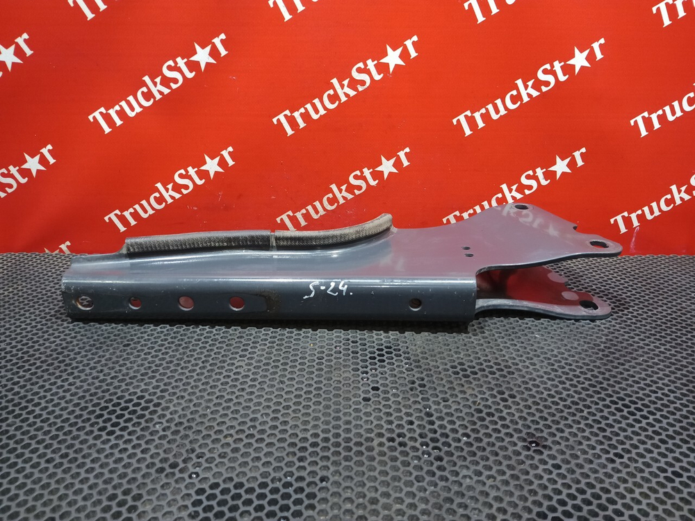 Кронштейн кабины левый 2021г