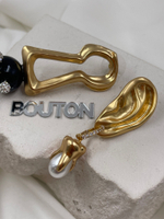 Серьги Скиап. золотистые в виде замочной скважины и уха