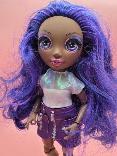 Кукла Rainbow High Krystal Bailey 095