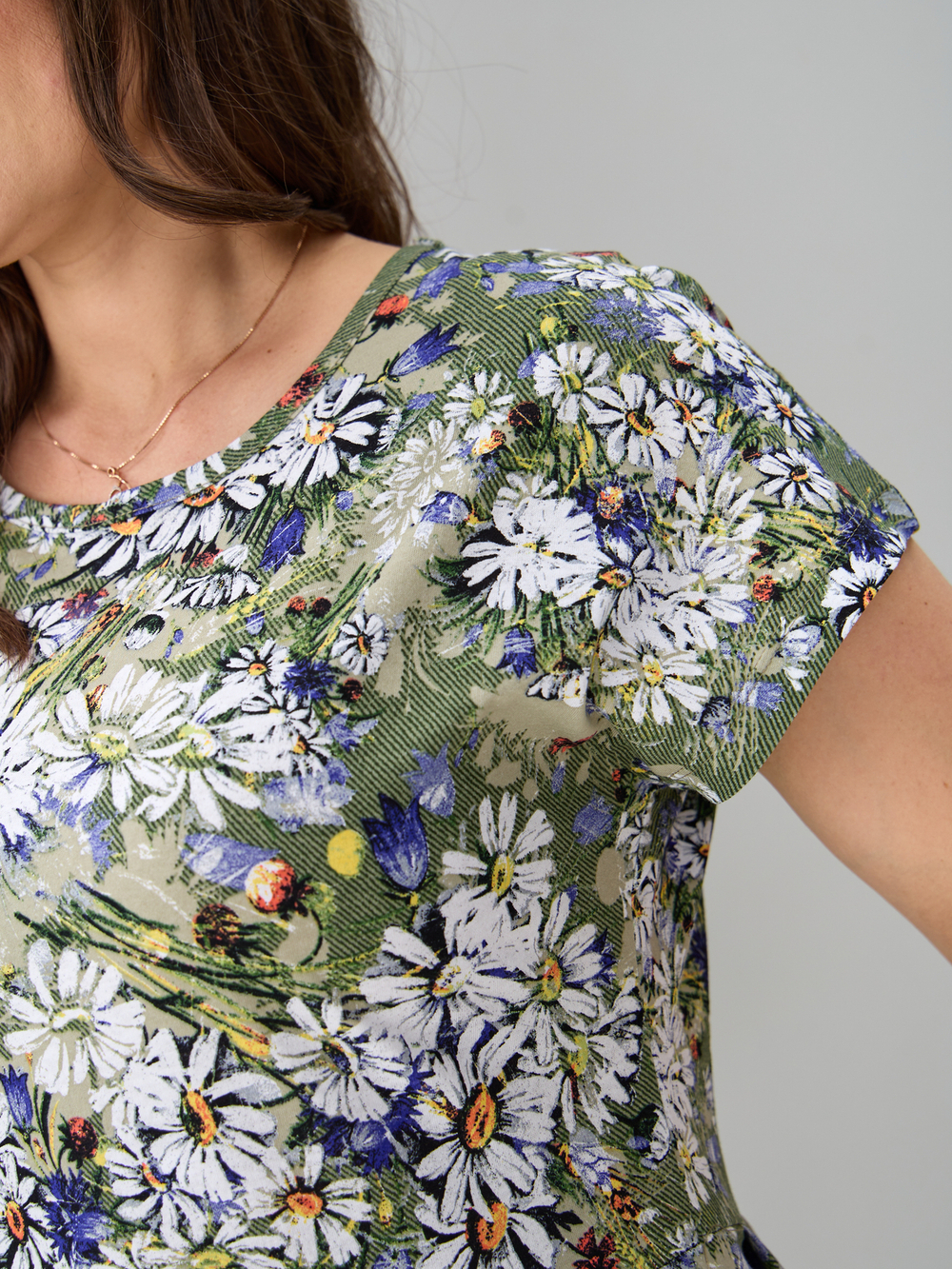 Платье П-026/оливковый-ромашковоеполе