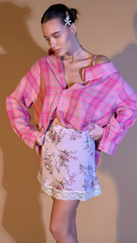 Рубашка в клетку оттенок малиновый сорбет осень 2025