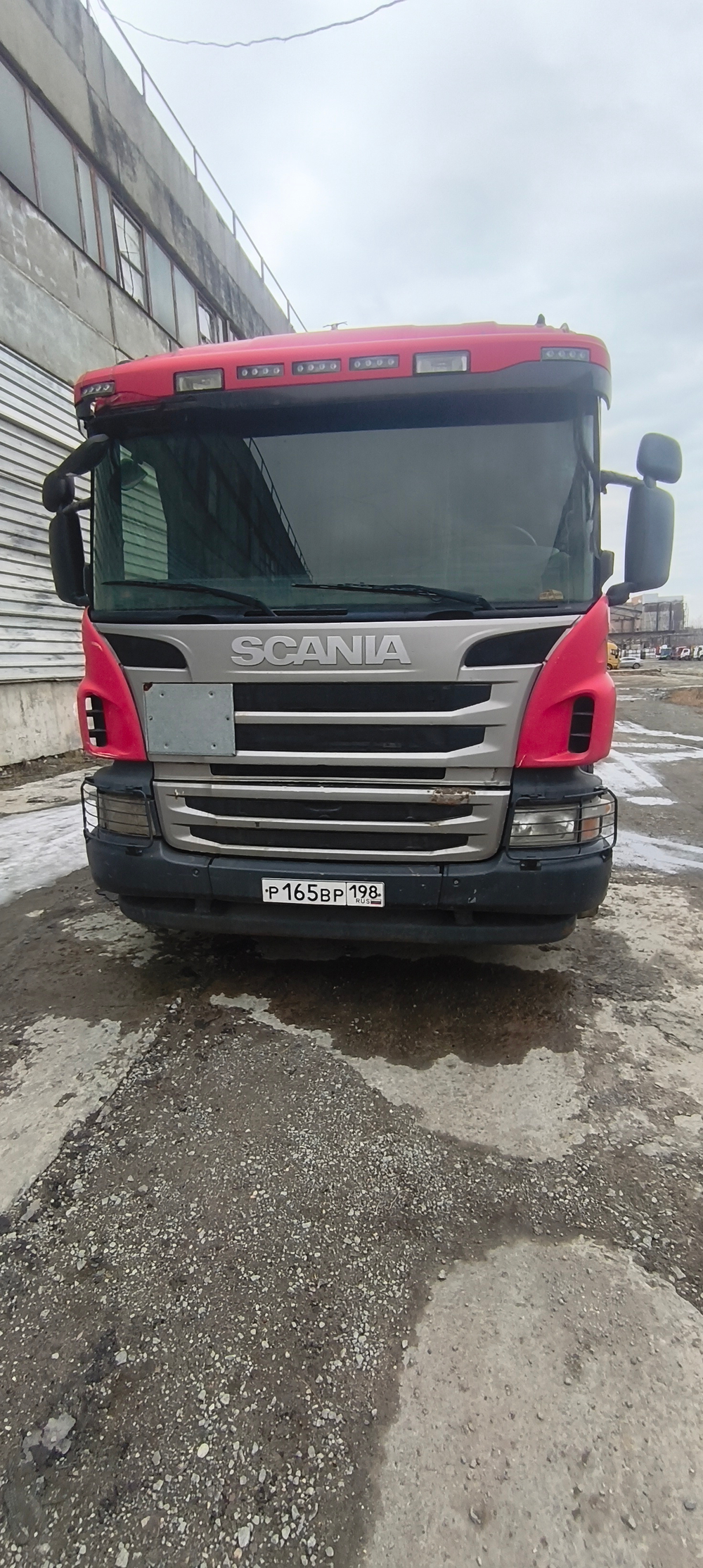 Scania P 6x4 Седельный тягач P440СA6X4 HSZ (Дизельный, 12,7 л, 441 л.с., МТ)