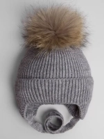 Шапка детская зимняя на завязках с помпоном