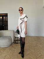 Платье ассиметричное с рюшей