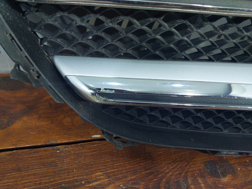 Решетка радиатора Mercedes E-Class (W213) 16-21 Б/У Оригинал A2138880123