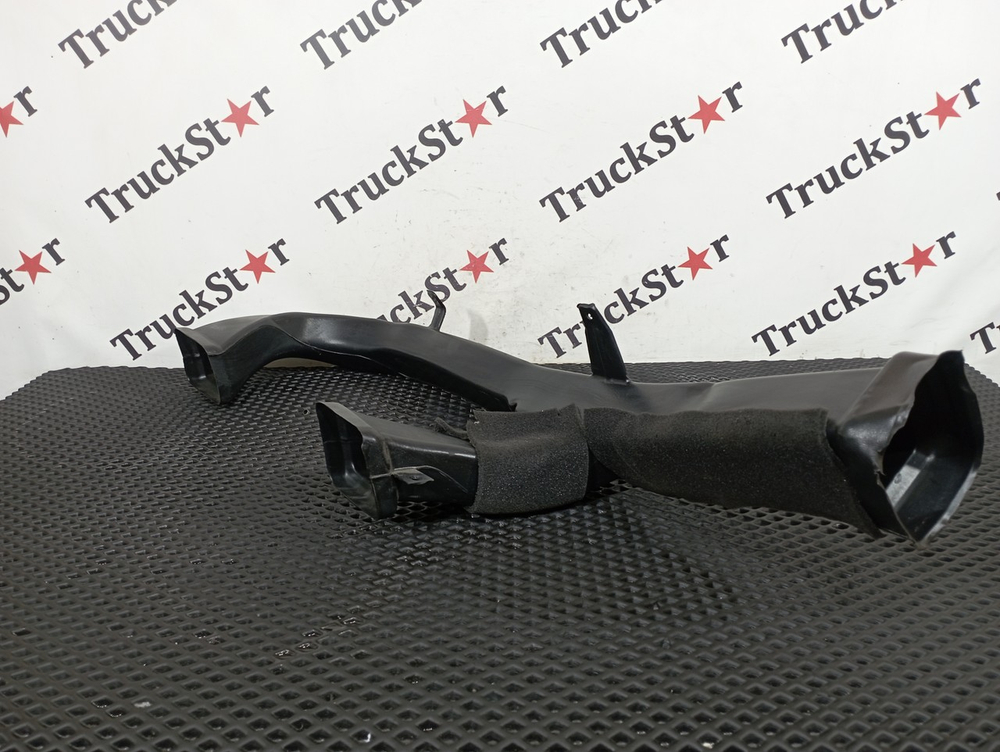 Воздуховод отопителя