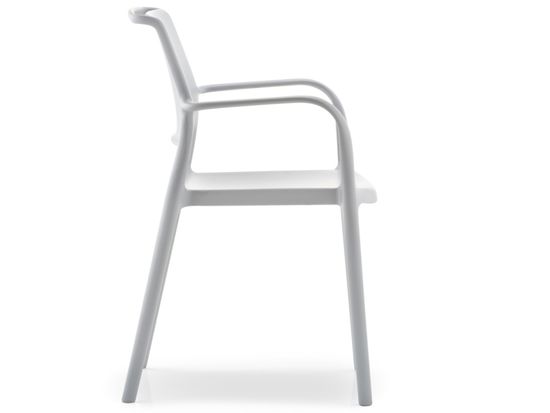 Кресло пластиковое Ara Италия белое