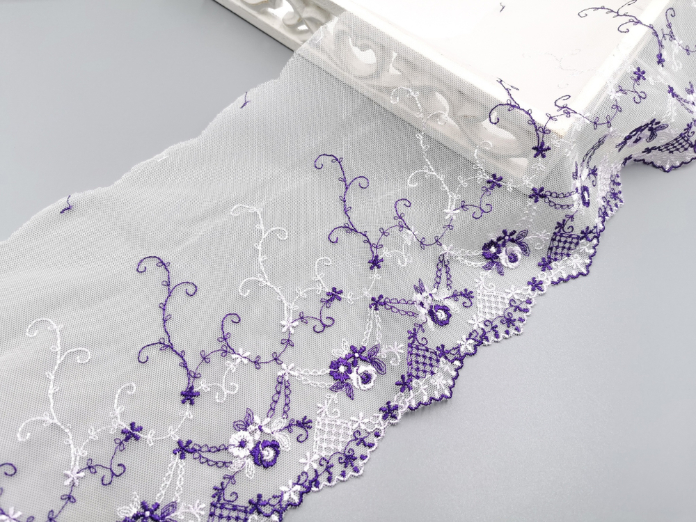 Вышивка на сетке, ПРАВАЯ, 18 см, шампань/фиолетовый,(Арт: VS-1023), м