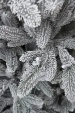 Заснеженная елка «Хеймдалль» (Литая хвоя) 3 м