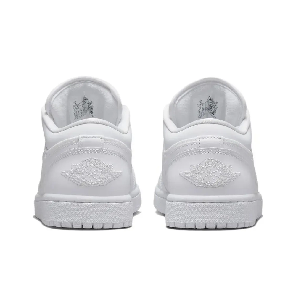 Женские кроссовки Air Jordan 1 Low 'Triple White Quilted' DB6480-100