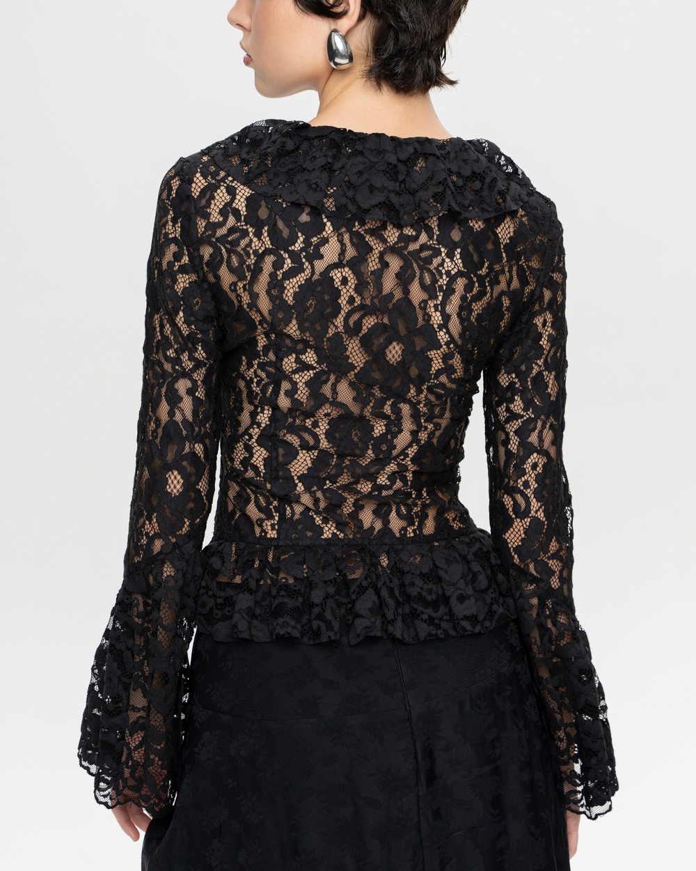 Блуза из кружева с фестонами