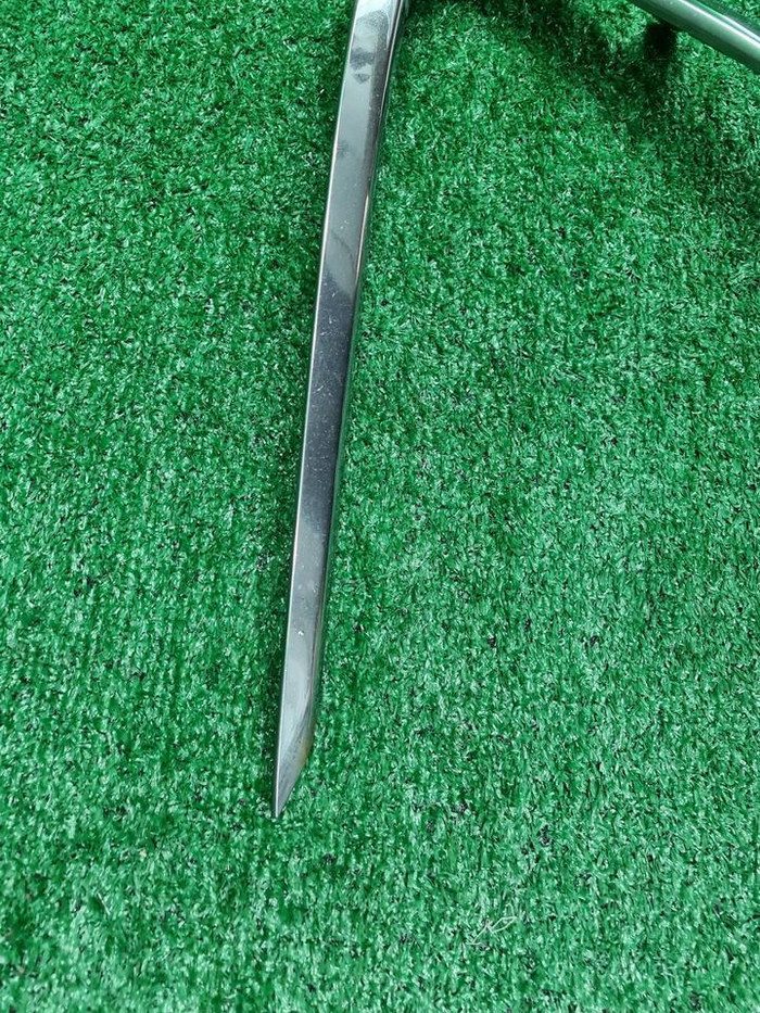 Молдинг переднего бампера Toyota Camry xv70 20-нв