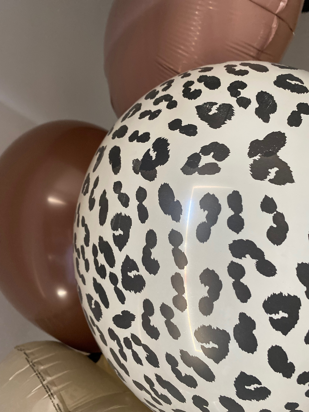 Набор воздушных шаров на годик №906