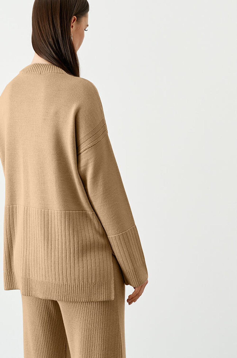 22757 Джемпер женский (бежевый)