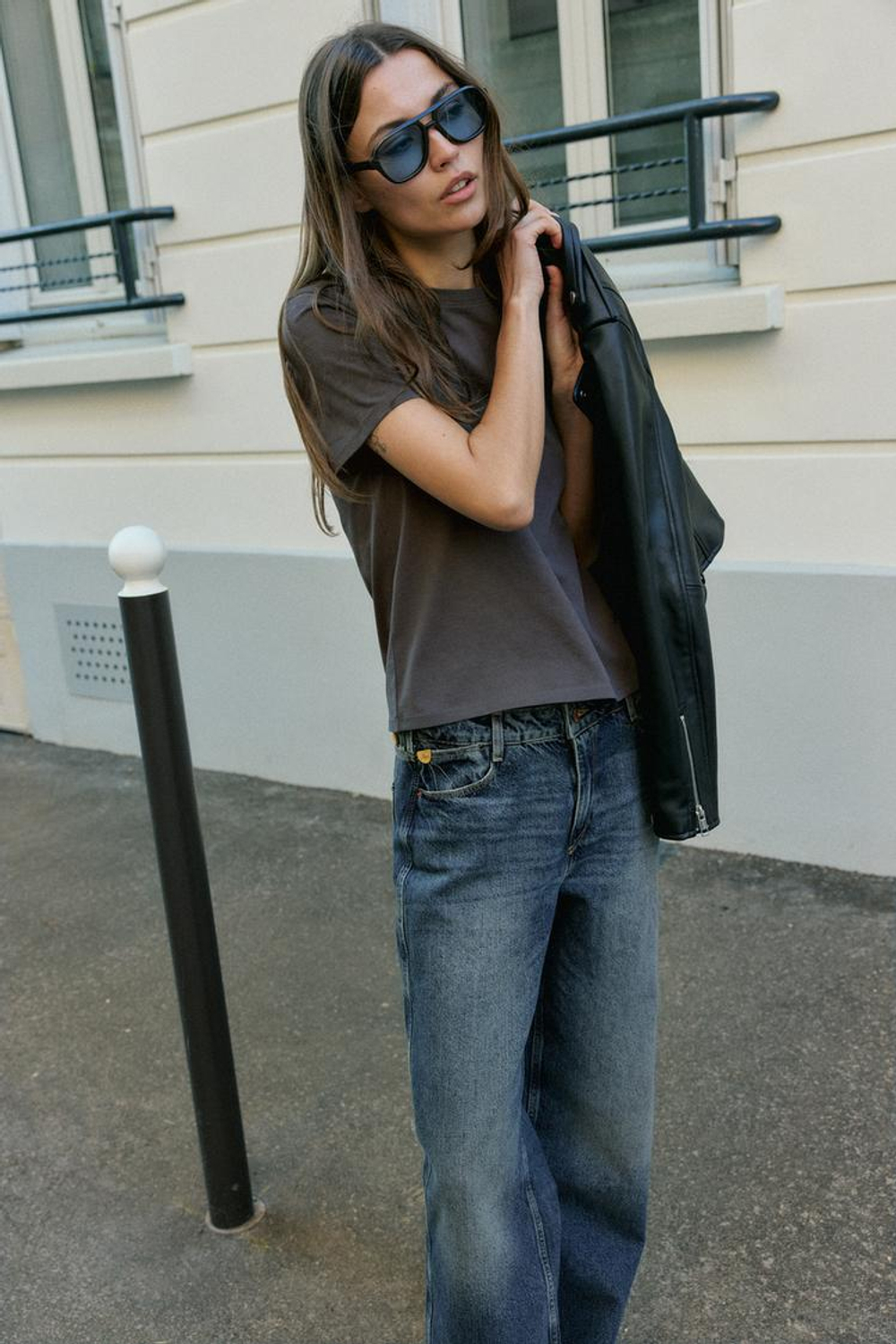 ZARA ХЛОПКОВАЯ ФУТБОЛКА В СТИЛЕ РУСТИК, УГОЛЬНЫЙ