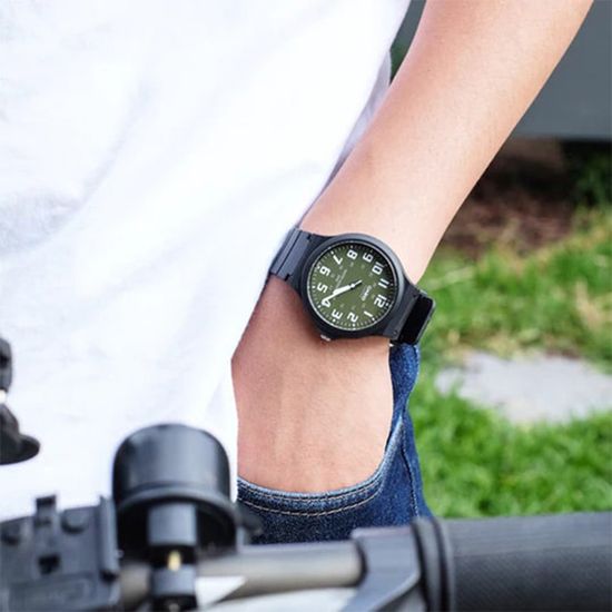 Наручные часы Casio MW-240-3B