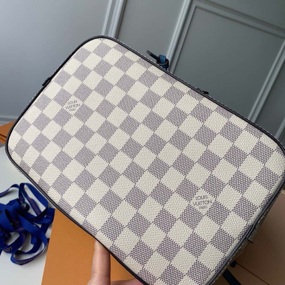 Louis Vuitton NeoNoe MM