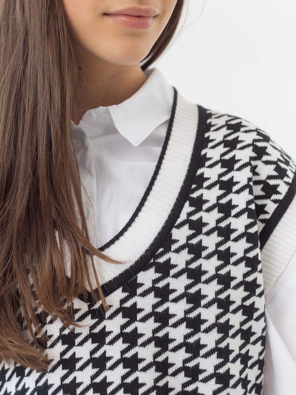 Жилет черно-белый для девочки арт. АТ951