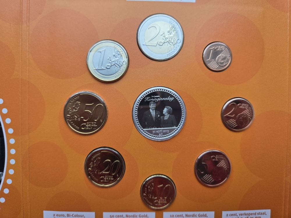 Netherlands 2013 BU Theme Set – The Last Queen's Day with Silver Medal