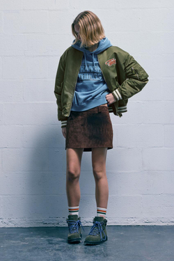 PULL&BEAR Куртка-бомбер "Stranger Things", зеленый