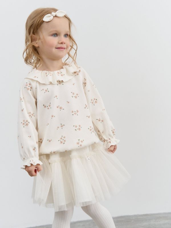 Блузка с рюшей 