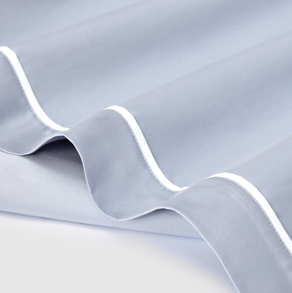 Постельное белье cемейное Сlaire&Caroll George серо-голубое с белым кантом