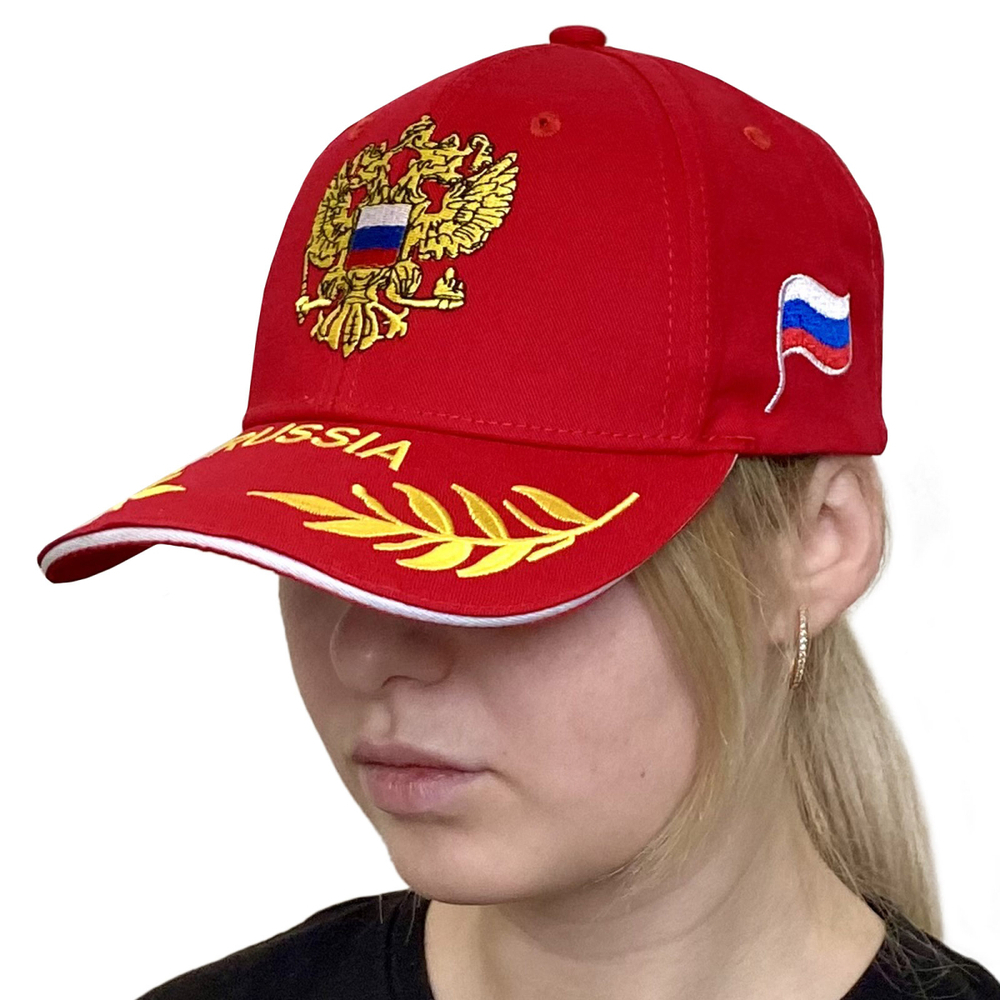 Красная бейсболка Россия с вышивкой