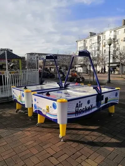 Аэрохоккей с лампой (220*123*185 см.)