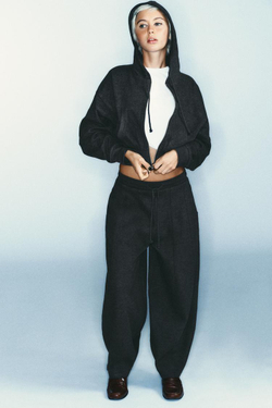 ZARA УКОРОЧЕННОЕ ХУДИ С КАПЮШОНОМ, ТЕМНО-СЕРЫЙ