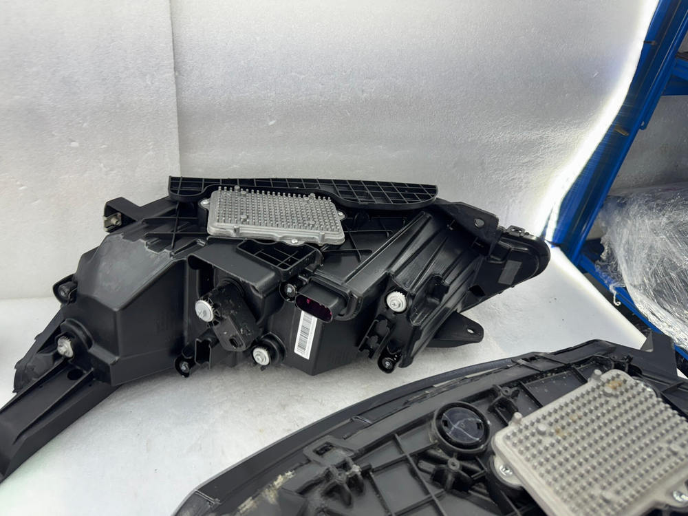 Светодиодная фара LED Skoda EV6 оригинал