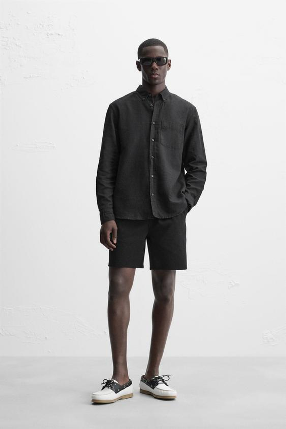 ZARA ШОРТЫ КОМФОРТНОЙ ПОСАДКИ ИЗ РЕЛЬЕФНОЙ ТКАНИ, ЧЕРНЫЙ