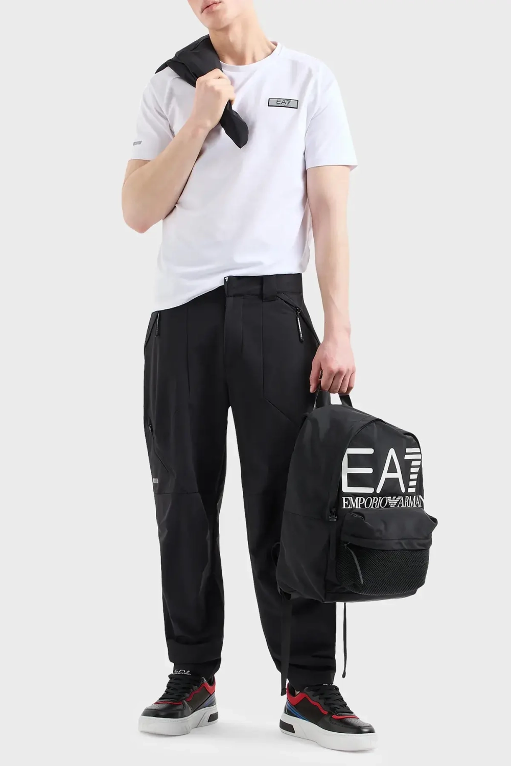 Футболка EA7