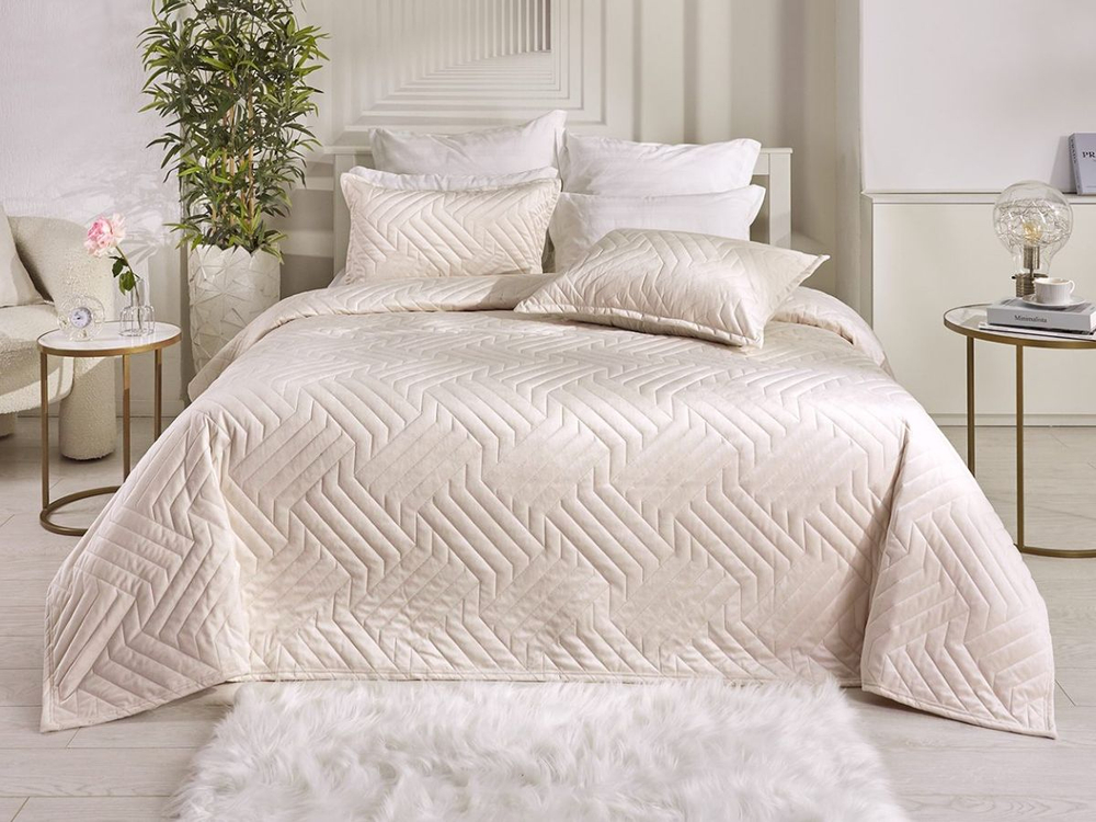 Покрывало на кровать, стеганое, поплин с размерами 215х220