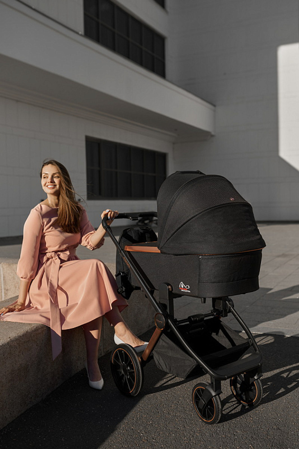 Детская коляска Peppy Monaco 2 в 1 Black (черный), рама черная матовая