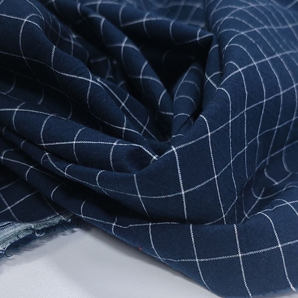 Варёный хлопок "Белая клетка на темном синем", 1.5*1.5 см