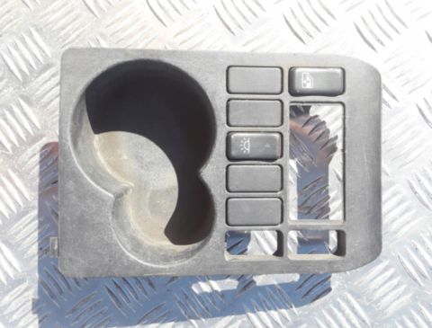 Подстаканник на МАН ТГА 81617010184 б.у.