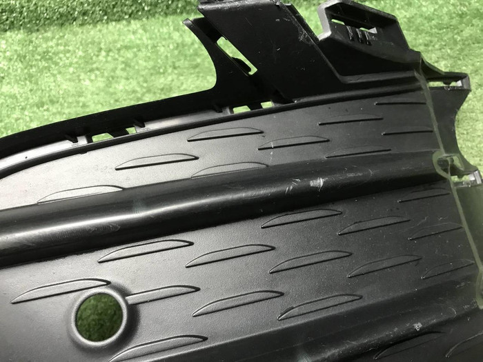 Решетка перед. бампера Mercedes GLE c167 23-нв AMG