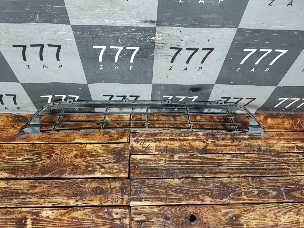 Решетка переднего бампера Hyundai Santa Fe 3 (DM) 15-18 Б/У Оригинал 865602WAA0