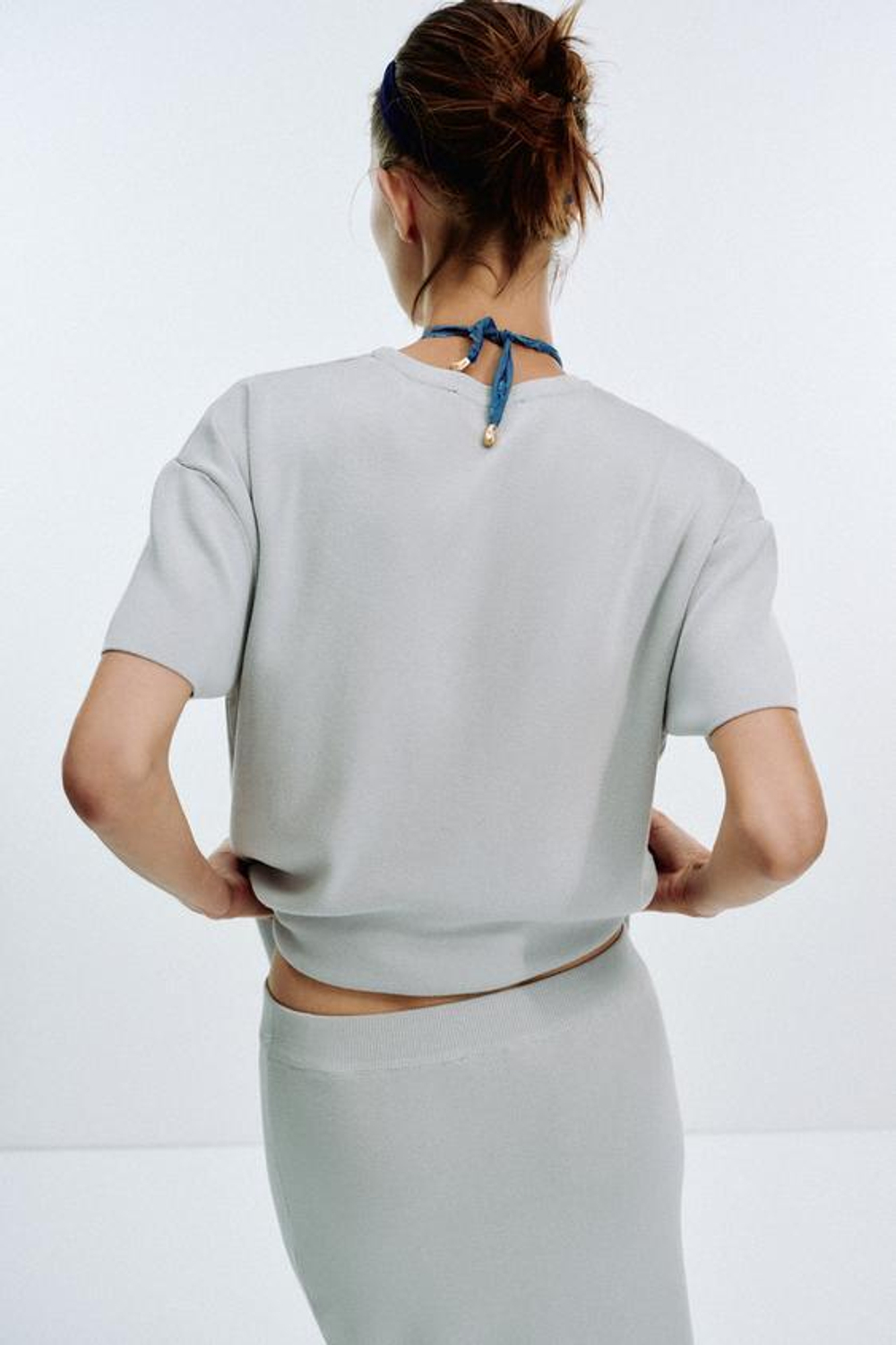 ZARA ОДНОТОННАЯ ТРИКОТАЖНАЯ ЮБКА МИДИ, ЖЕМЧУЖНО-СЕРЫЙ