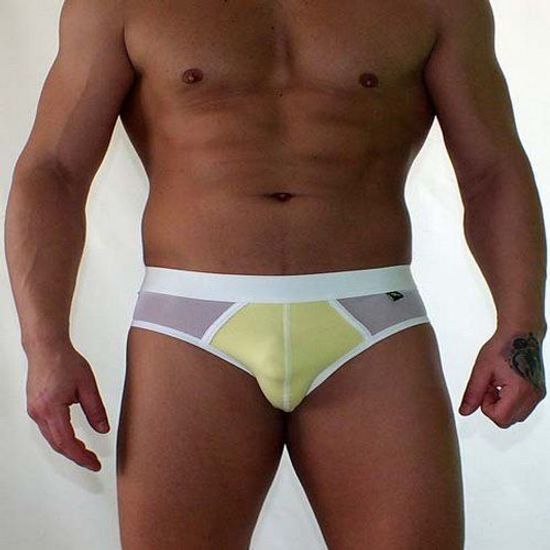 Трусы мужские брифы желтые с полупрозрачной вставкой  Van Baam VB-38130