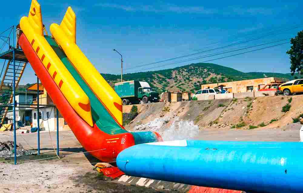 Надувная прямая горка для вышки (опоры) «Стрела» с бассейном, 27.2 м * 2.7 м * 9.9 м