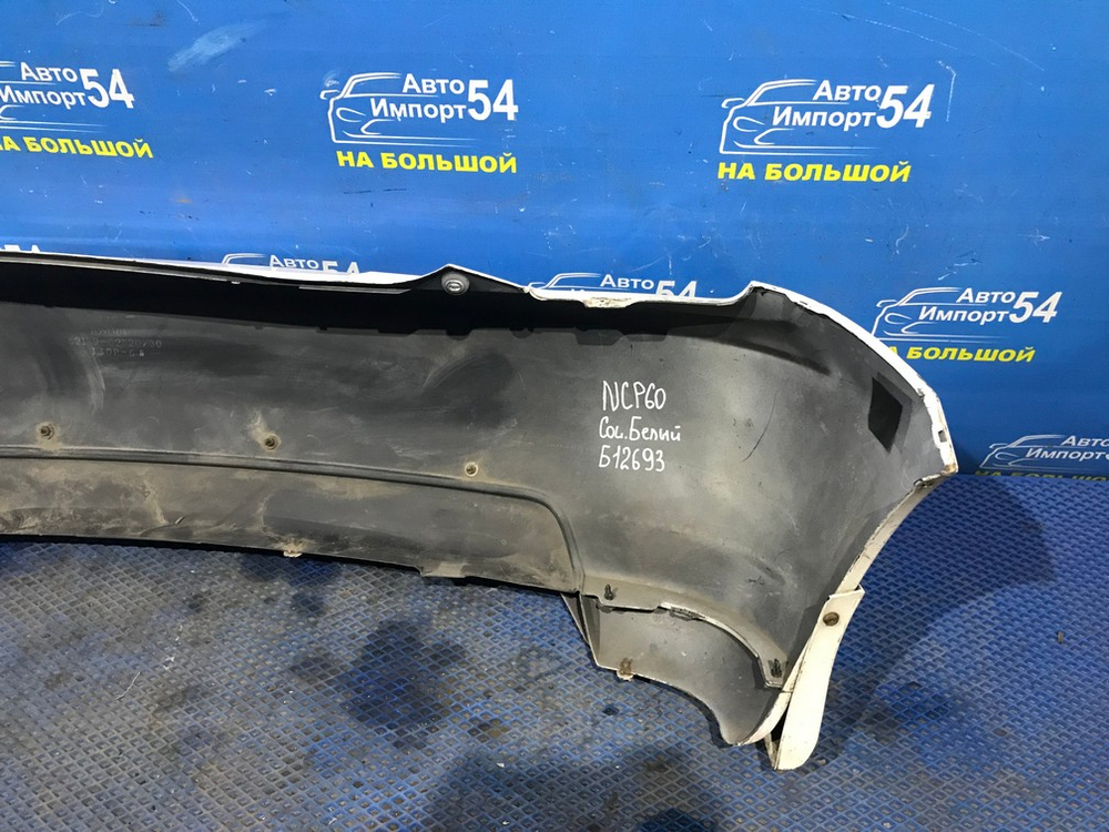 Бампер задний TOYOTA IST 2002-2007