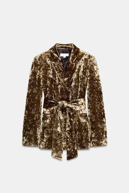 ZARA БЛЕЙЗЕР ИЗ БАРХАТА С МЕТАЛЛИЗИРОВАННОЙ НИТЬЮ И ПОЯСОМ, ЗОЛОТИСТЫЙ