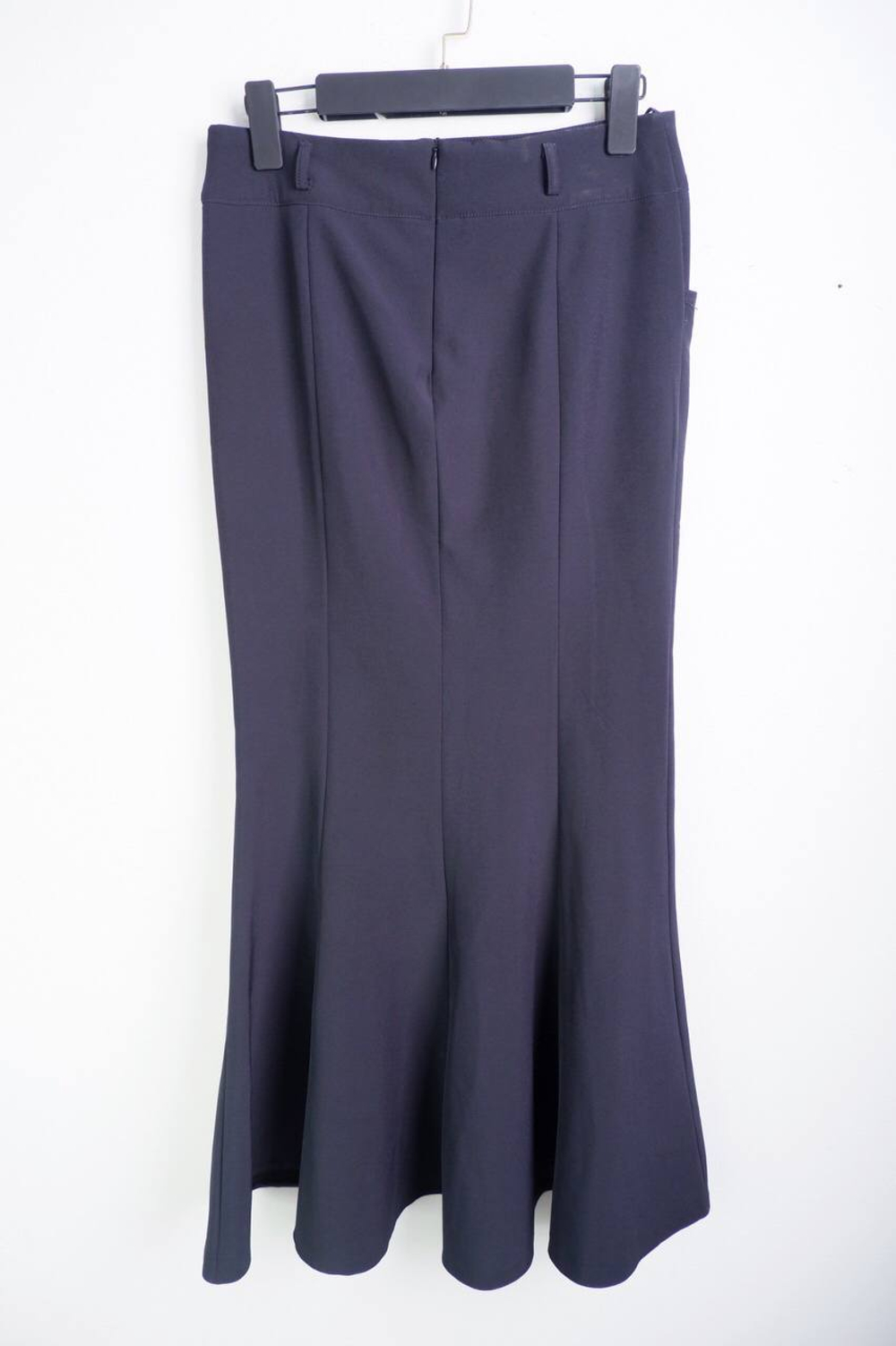 Юбка длинная, визуально 40 размер