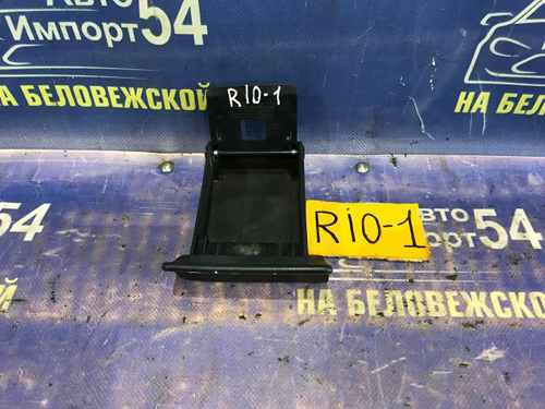 Пепельница Kia RIO 2004