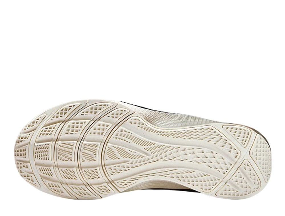 Баскетбольные кроссовки Nike LeBron TR 1