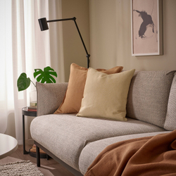 IKEA SANDTRAV  (ИКЕА САНДТРАВ)  -  Подушка, желто-бежевый/белый, 45x45 см