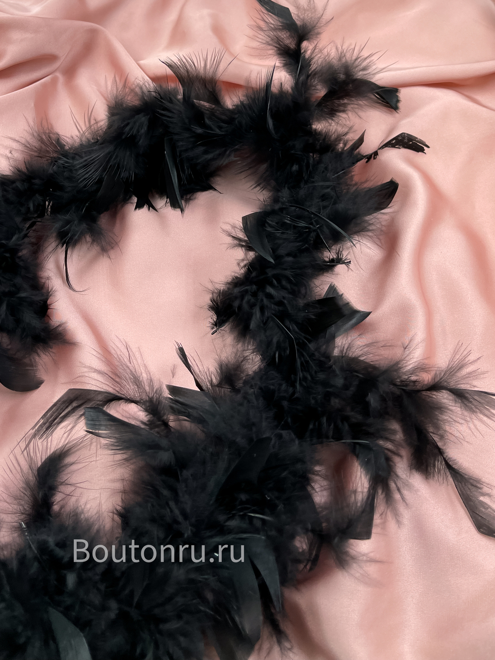 Боа черное индюшиное 1 нить