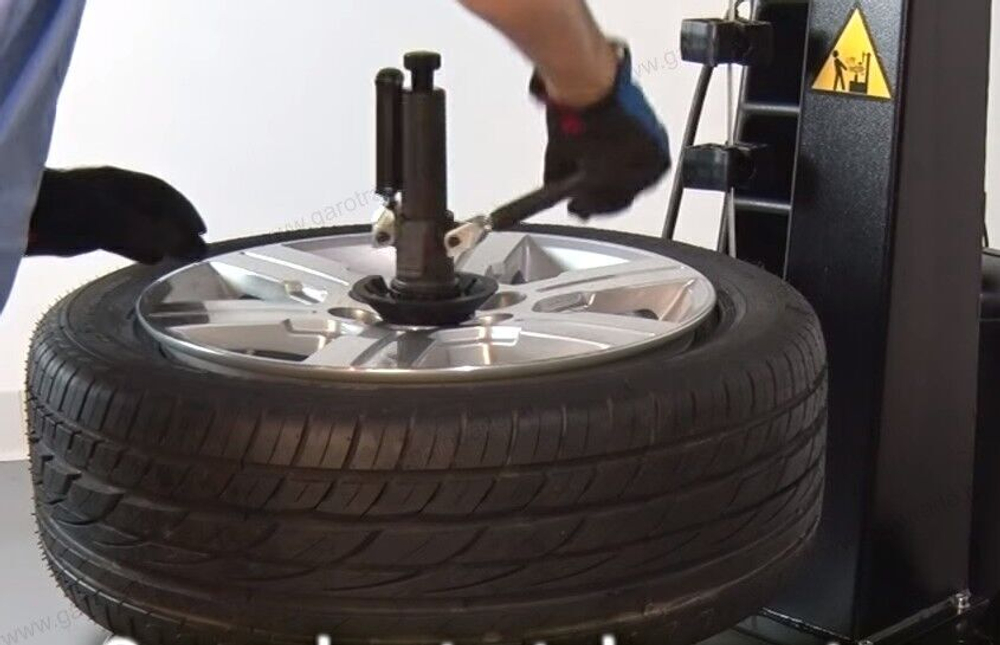 Автоматический шиномонтажный станок Monty 8300G SmartSpeed Hofmann